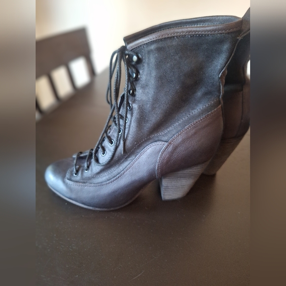 Rag and Bone lace up leather boots - Picture 5 of 13